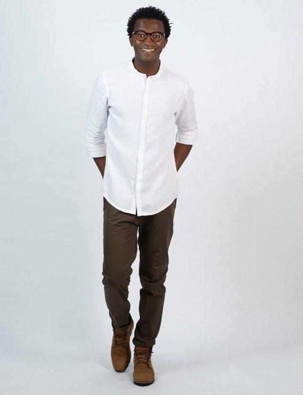 Concealed Stand Linen Shirt - White - Lifestyle shot