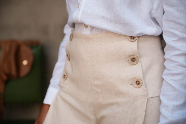 Pleated Trouser ~ Natural - Detail 2