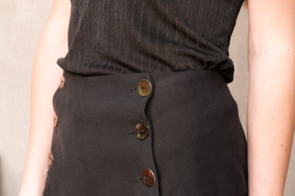 Pleated Trouser ~ New Black - Detail