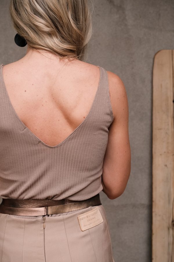 V-neck Slip Vest ~ Mocca Rib - Back